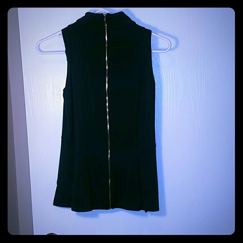 Zipper back emerald green tank